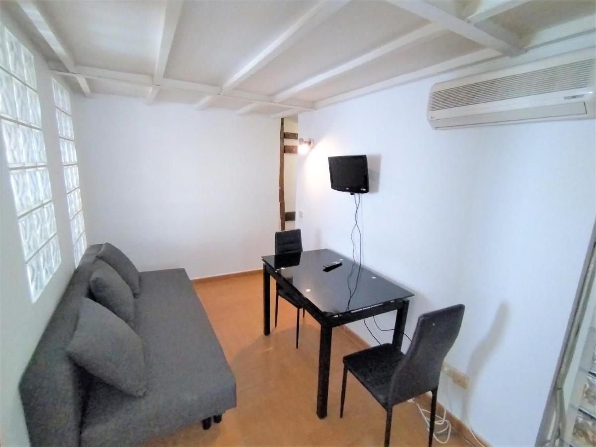 Puerta Del Sol - Plaza De Santa Ana Apartments Madrid Extérieur photo